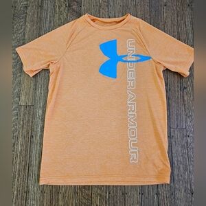 Under Armour Loose Heat Gear Boys Shirt Size YXL